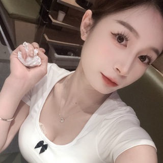 Photo of the private contact 希 美 on Telegram